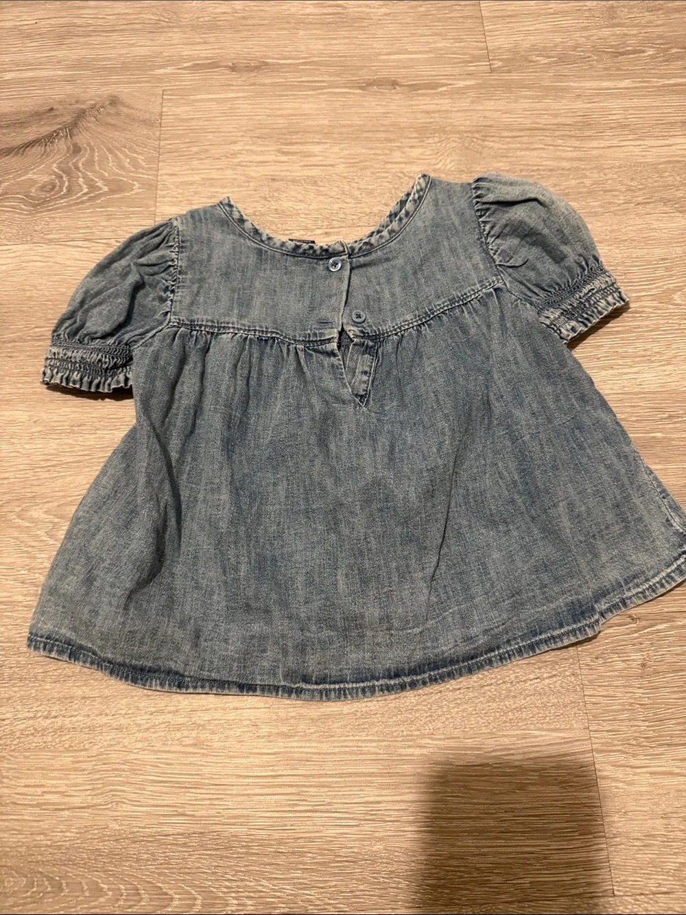 Gap Jean top